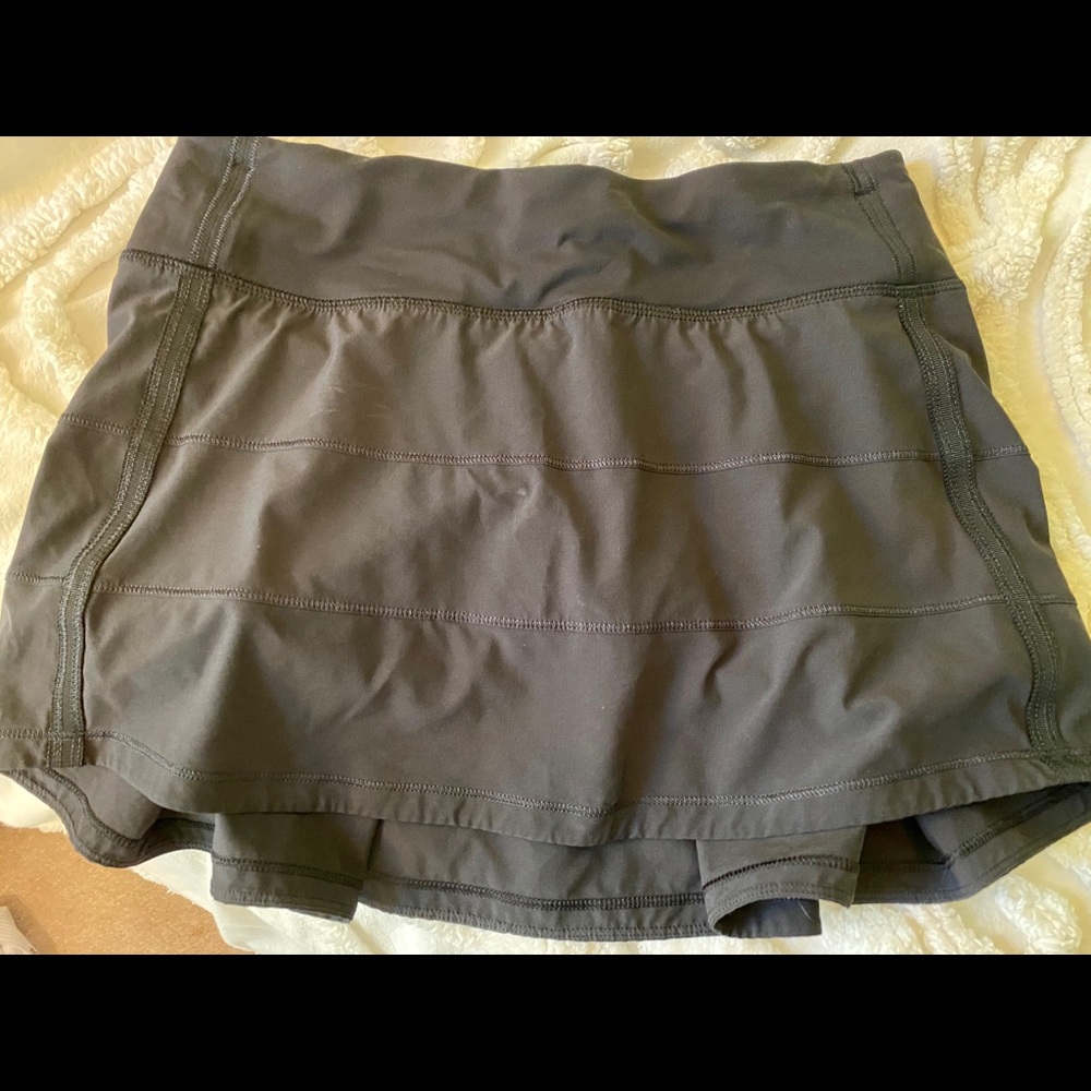 Lululemon pace rival skirt